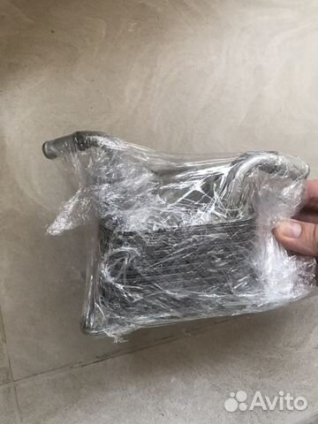 Радитор масляный кпп 216063JX2B Рено каптур 2016г