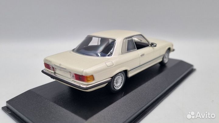 Модель Mercedes-Benz 450 SLC white