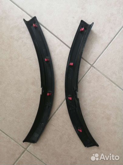 Накладка переднего бампера Митсубиши Аутлендер