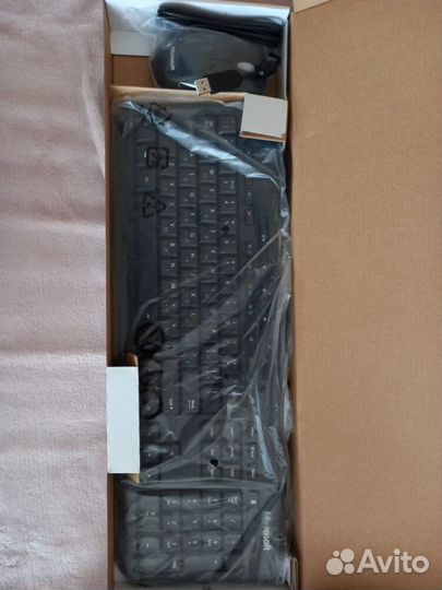 Комплект клавиатура + мышь Microsoft