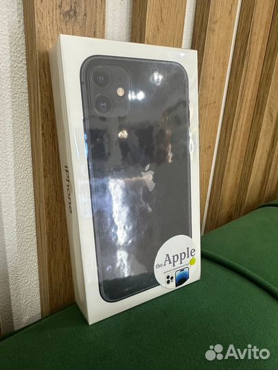 iPhone 11, 64 ГБ