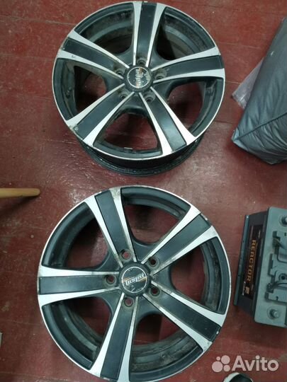 Продаю диски R16
