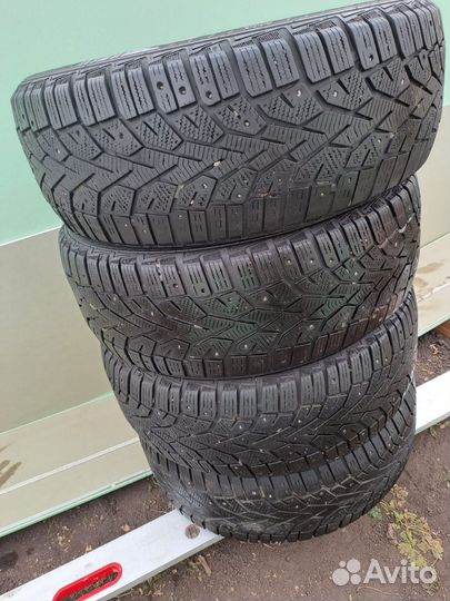 Gislaved NordFrost 100 205/60 R16