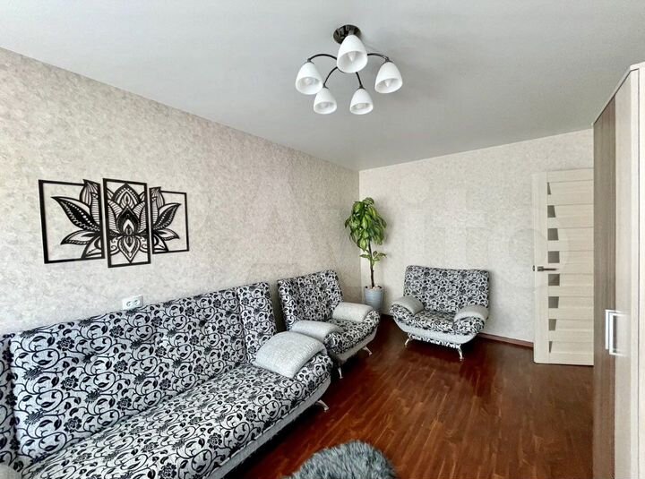 2-к. квартира, 56 м², 2/5 эт.