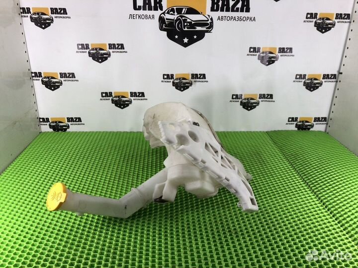 Бачок омывателя Mazda 3, Mazda 5