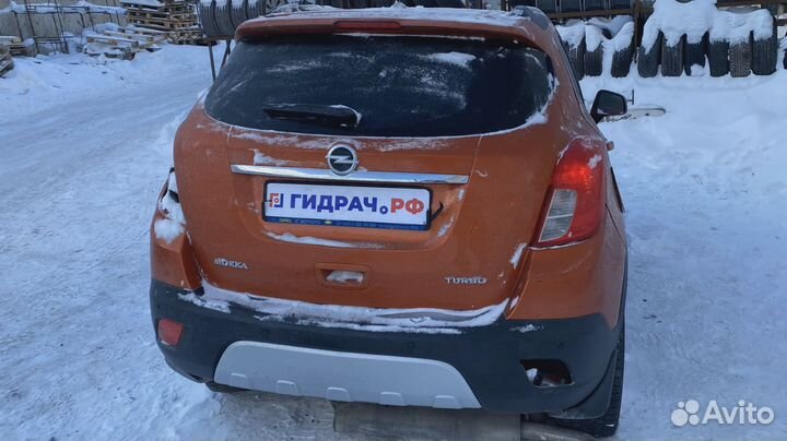 Рейка топливная Opel Mokka (J13) 55577580