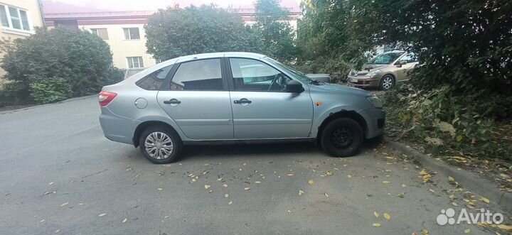 LADA Granta 1.6 МТ, 2015, 159 254 км