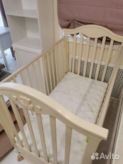 Кроватка детская
