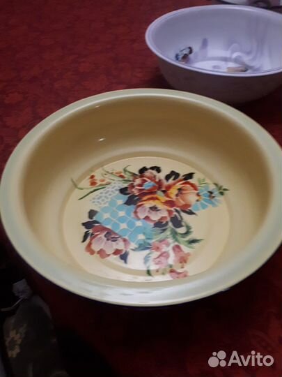 Тазик эмалированный, Китайский