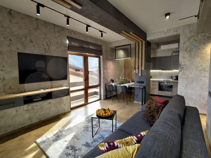 2-к. квартира, 50 м², 3/3 эт.