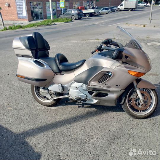 Продаю мотоцикл бмв