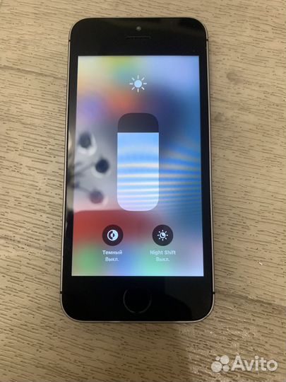 iPhone SE, 32 ГБ