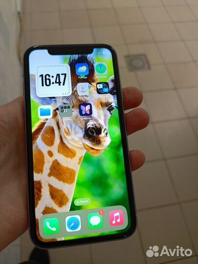 iPhone 11, 64 ГБ