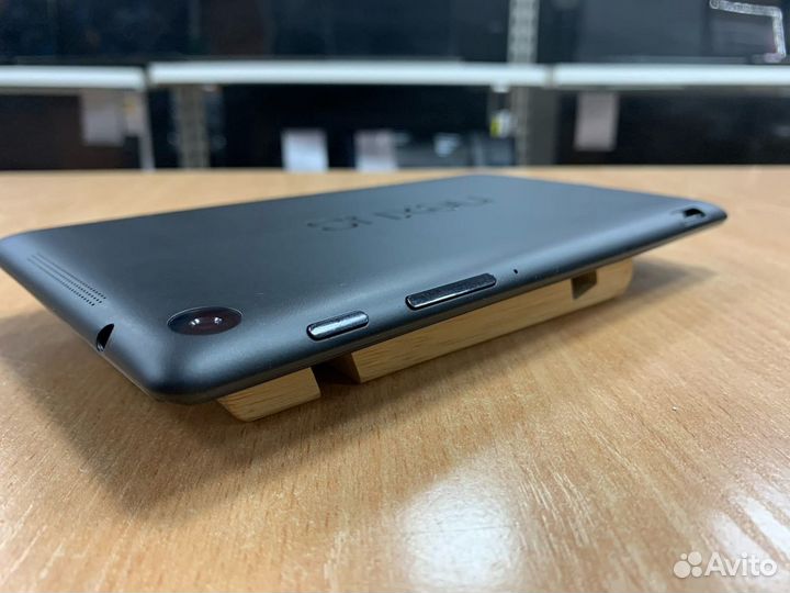 Asus Nexus 7/4x/2GB/32GB/7.0 (1920х1200)