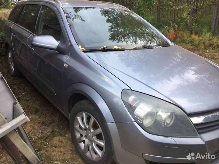 Опель астра opel astra 2006 год капот и другое