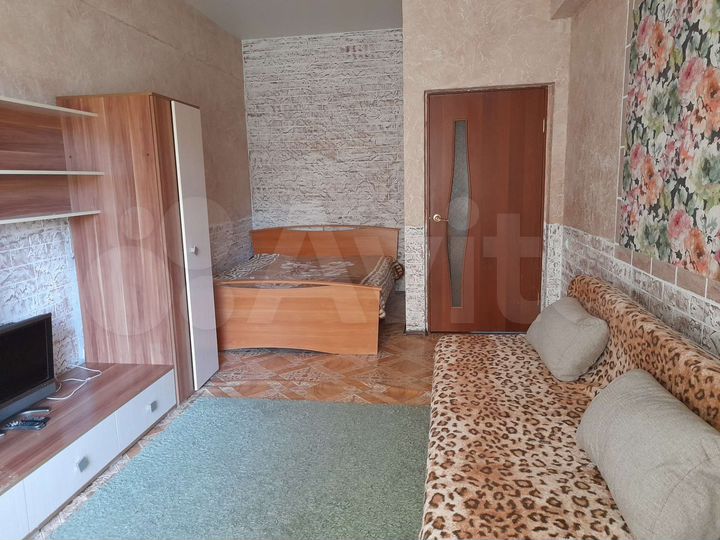 1-к. квартира, 45 м², 1/6 эт.