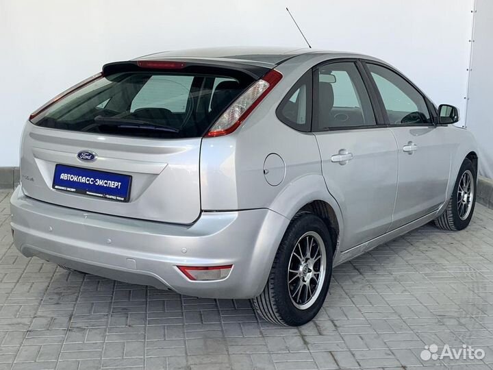 Ford Focus 1.6 AT, 2010, 266 439 км