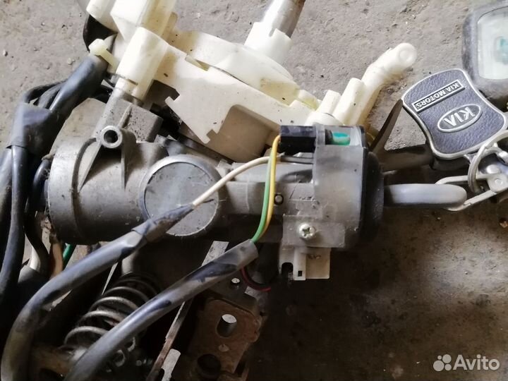 Замок зажигания Киа Спектра