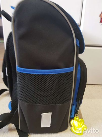 Рюкзак школьный