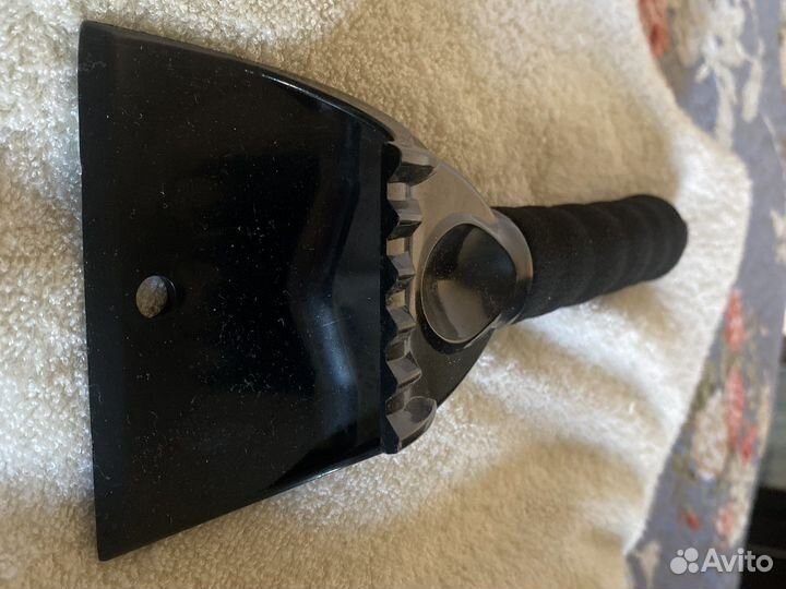 Скребок для метео окном