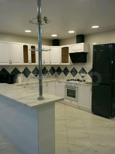 Коттедж 200 м² на участке 4 сот.