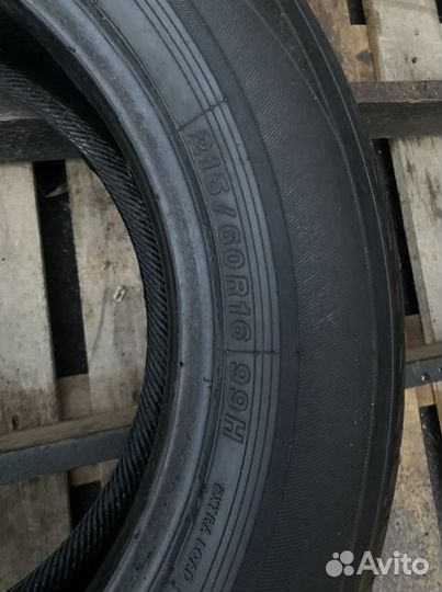 Yokohama BluEarth AE01 215/60 R16