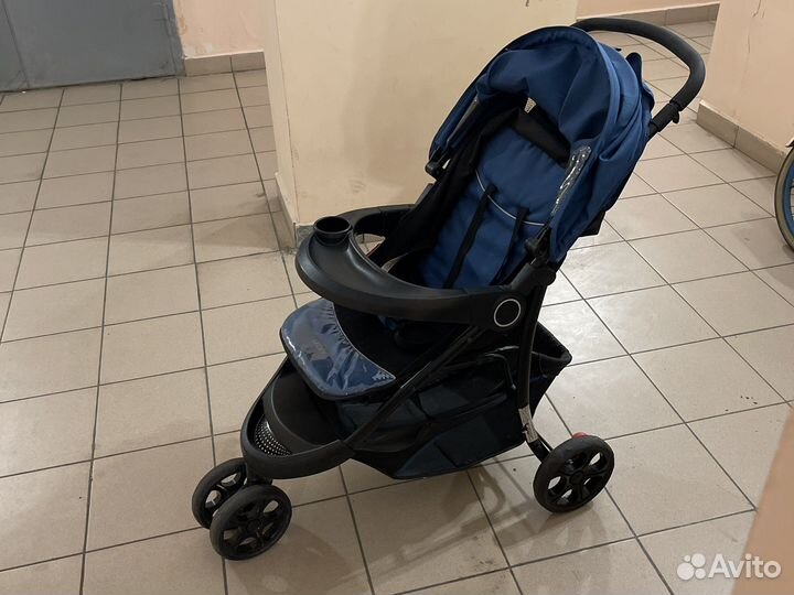 Коляска прогулочная