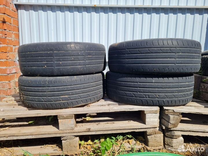 Continental ContiPremiumContact 2 215/60 R17 96H