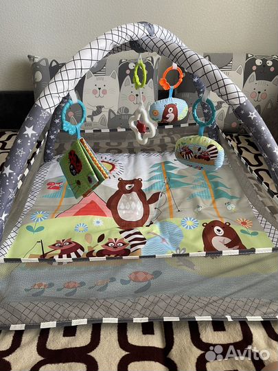 Отличный коврик для малыша от 0 до 4 месяцев