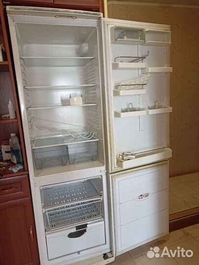 Холодильник Атлант двухкамерный