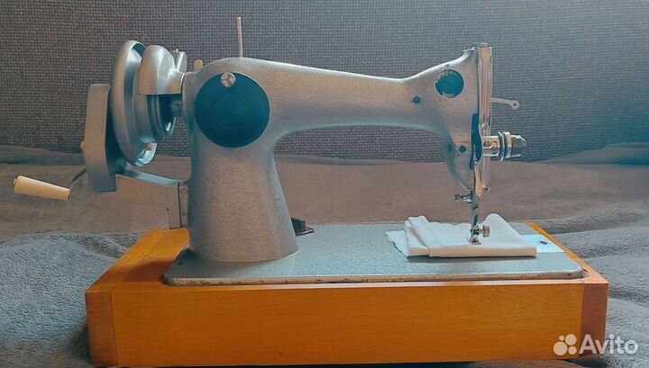 Швейная машина 2м-34