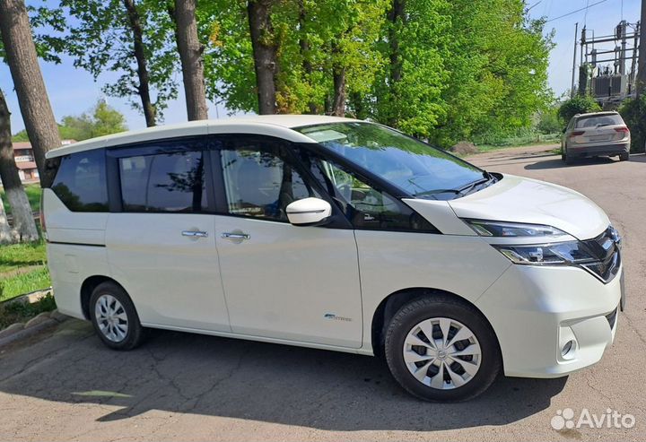 Nissan Serena 2.0 CVT, 2018, 85 000 км