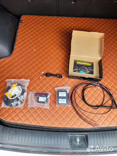 Контурная подсветка салона