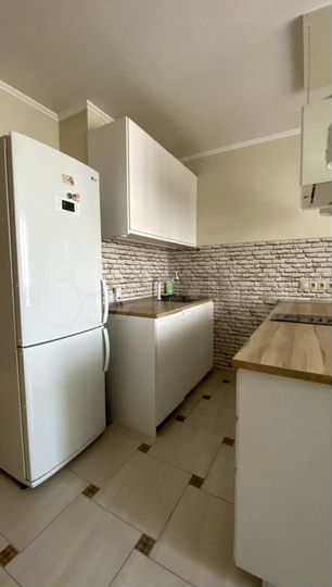 Квартира-студия, 31,9 м², 18/27 эт.