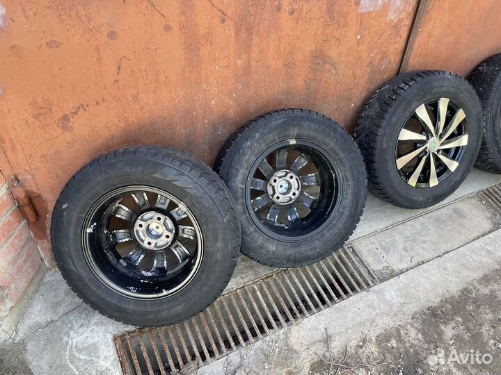 Комплект дисков r14 с зимней резиной