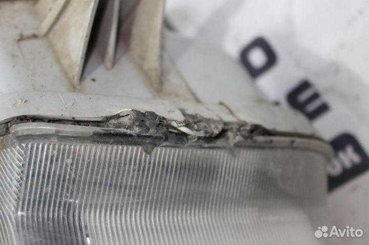 Hyundai Accent фара правая