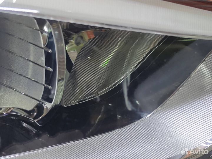 Фара правая Hyundai Santa Fe 3 DM 2012-2016