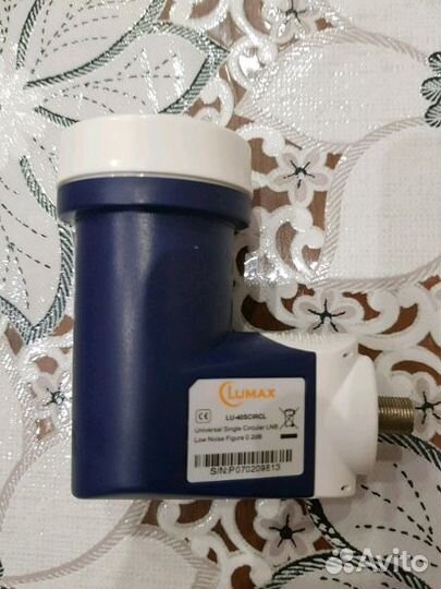 Спутниковый конвертер скруговой поляризацией lumax