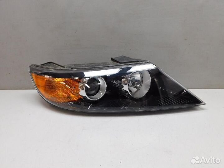 Фара правая Kia Sorento