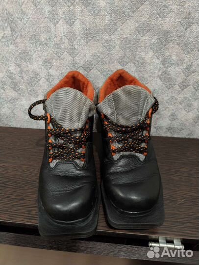 Лыжные ботинки детские