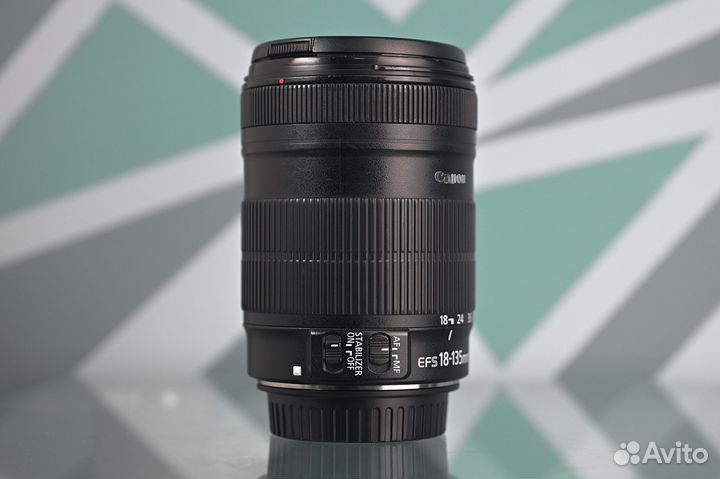 Canon EF-S 18-135mm f/3.5-5.6 IS