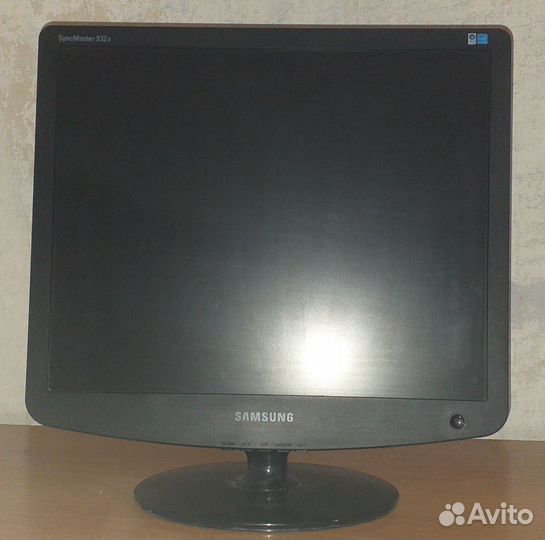 Монитор Samsung 932B