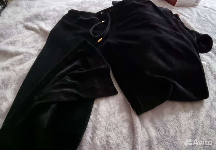 Костюм женский