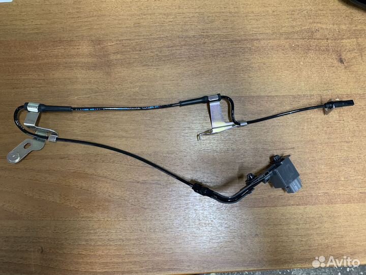 Датчик ABS передний левый новый ориг Mazda 6 GH