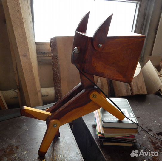 Настольная лампа светильник