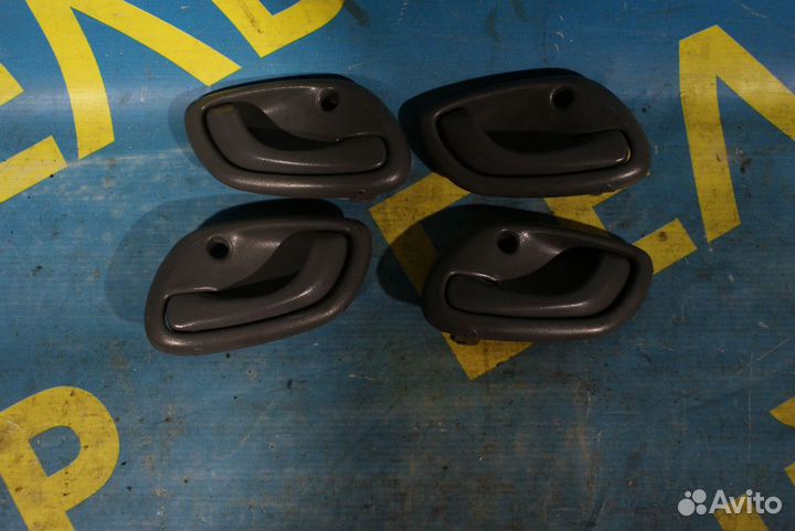 Ручка двери Suzuki Baleno