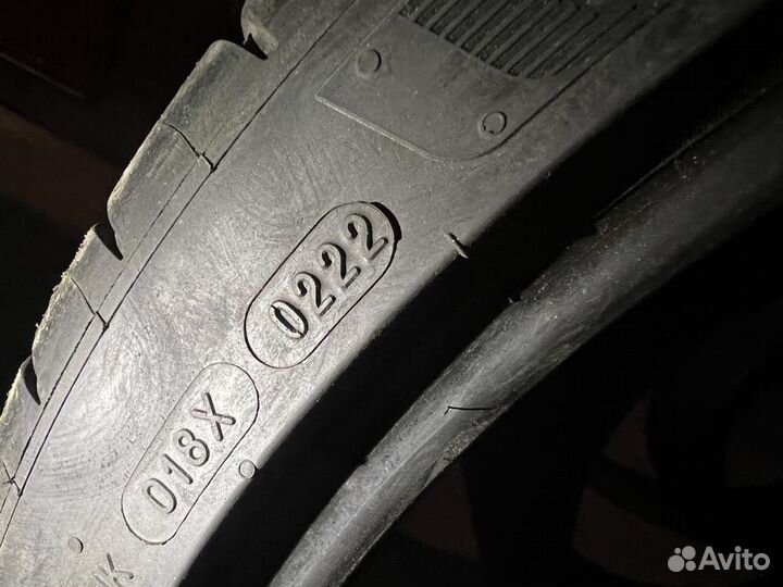 Michelin Pilot Sport 4 S 305/30 R20 и 285/30 R20