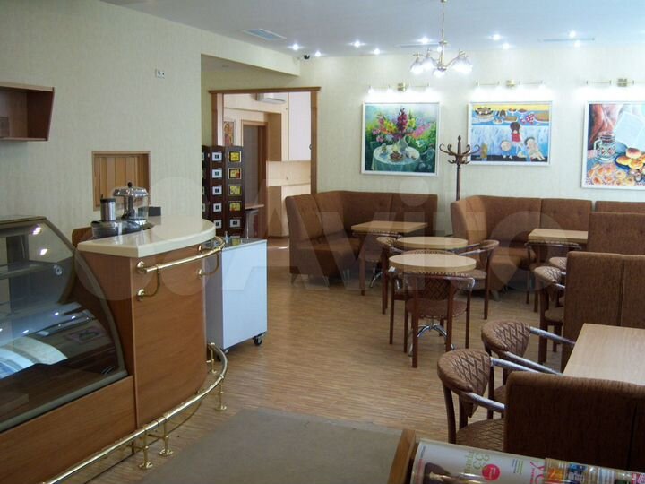 Ресторан-кафе у метро, 185 м²