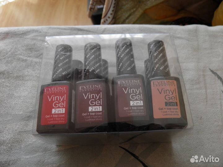 Лак для ногтей Eveline Vinyl Gel 2 в 1 12 мл