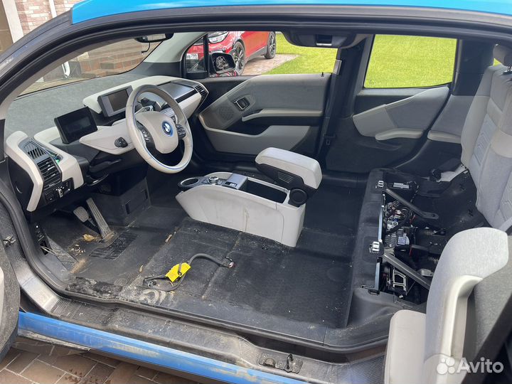 Разбока BMW i3